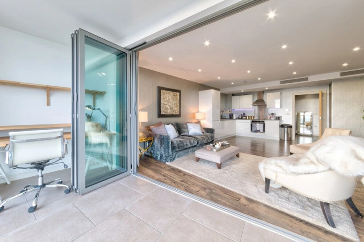 2Bed 2Bath Penthouse