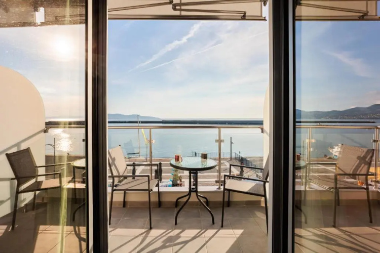 Georgia seaview apartment B3