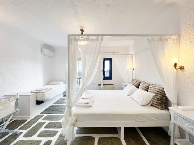 Standard Family Duplex room with partial ocean view