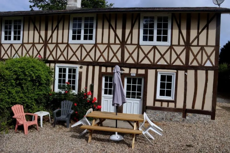 Double Cottage