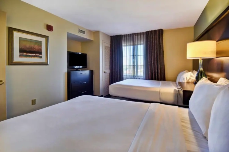 2 Bedrooms Deluxe Suite