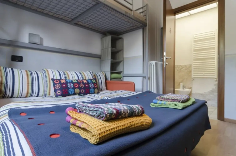 Standard Triple Family room with courtyard view