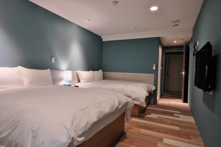 Classic Quadruple room