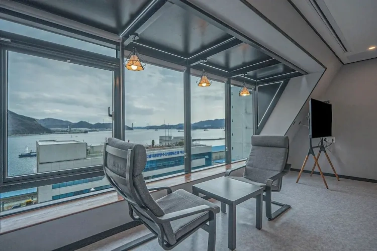 Standard Twin room with ocean view