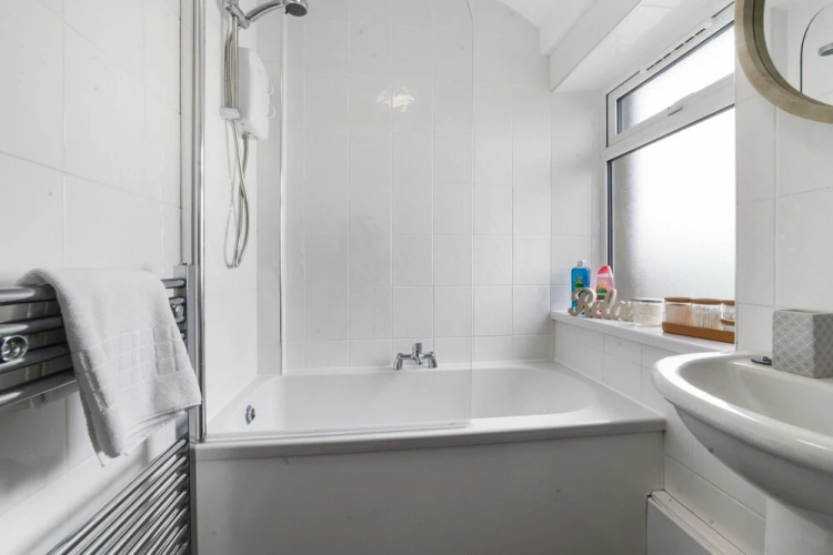 Village Cwtch Whitchurch Apartment