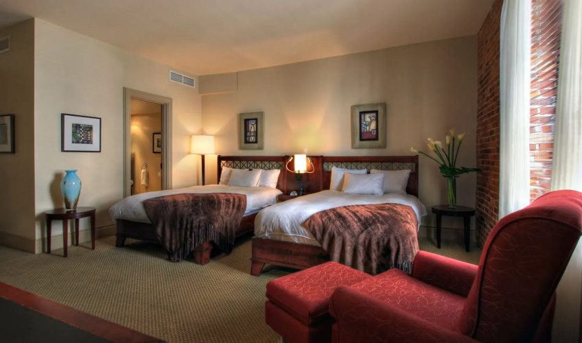 Hotel Nelligan