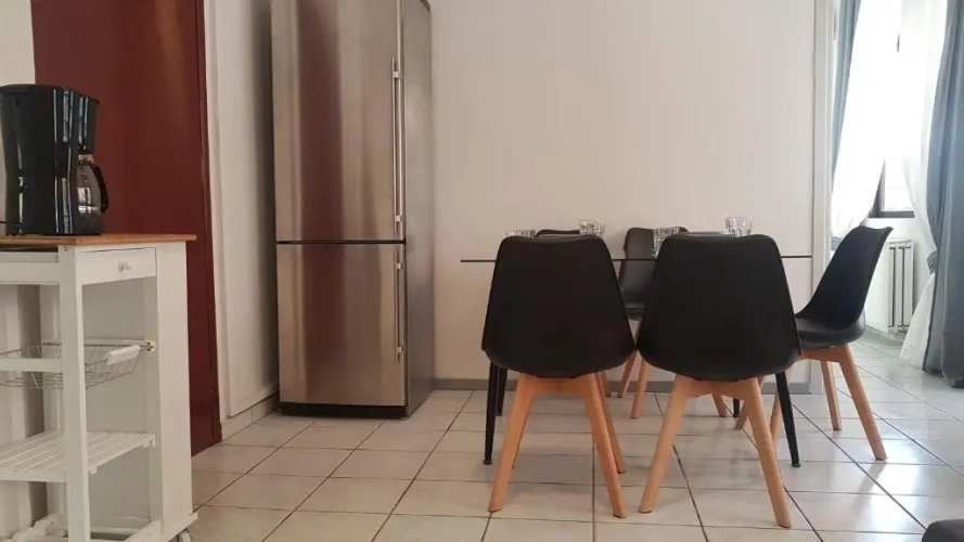 3 Bedrooms Apartment