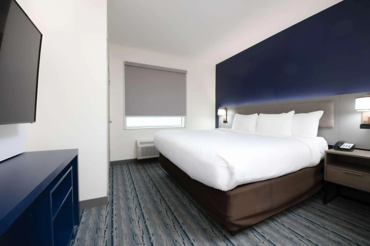 Comfort Suites Oil Center