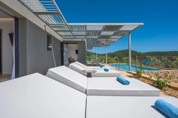 2 Bedrooms Presidential Villa with sea view