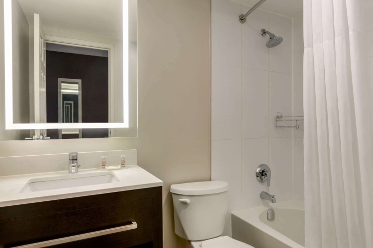 Days Inn By Wyndham Toronto West Mississauga photo 8