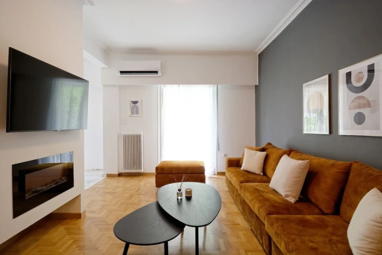Luxury Apartment with balcony