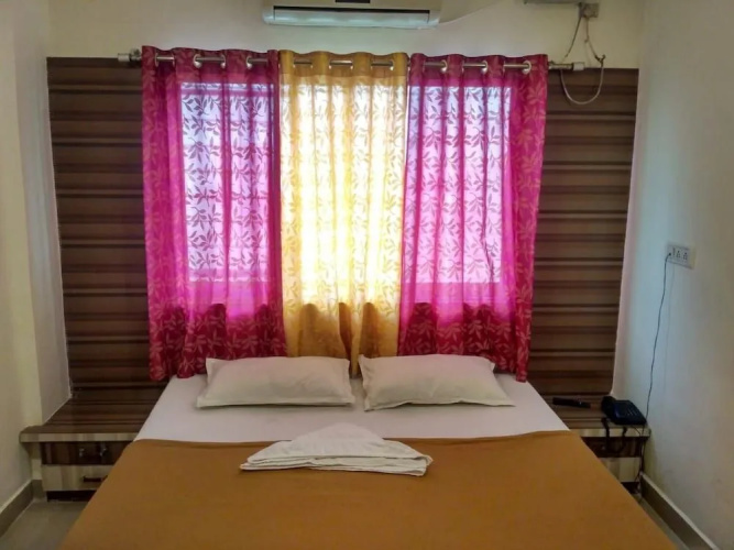 Hotel Silver Palm