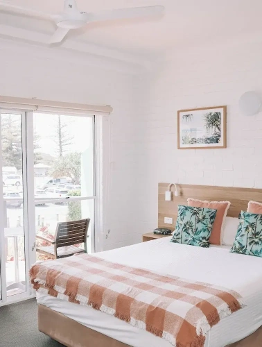 Standard Double room with balcony and with ocean view