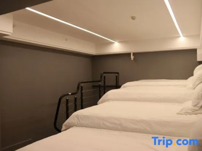 Standard Quintuple room