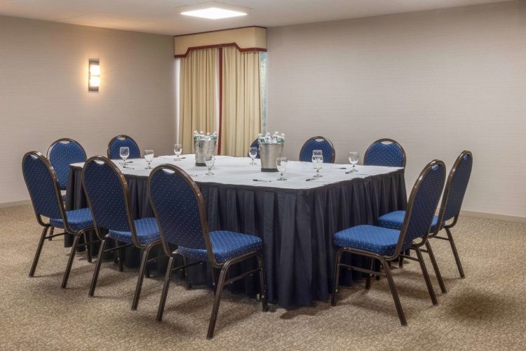 Radisson Hotel Hauppauge-Long Island photo 20
