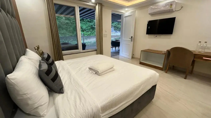 Refined Retreat Dehradun