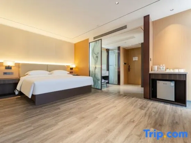 Standard Double room with view