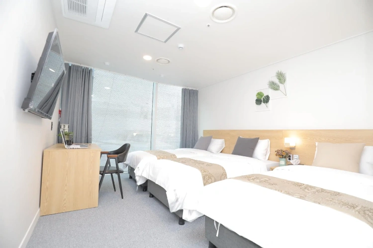 Superior Triple room