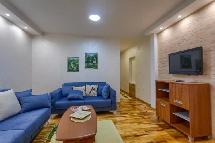 Basement Apartment with balcony and with view