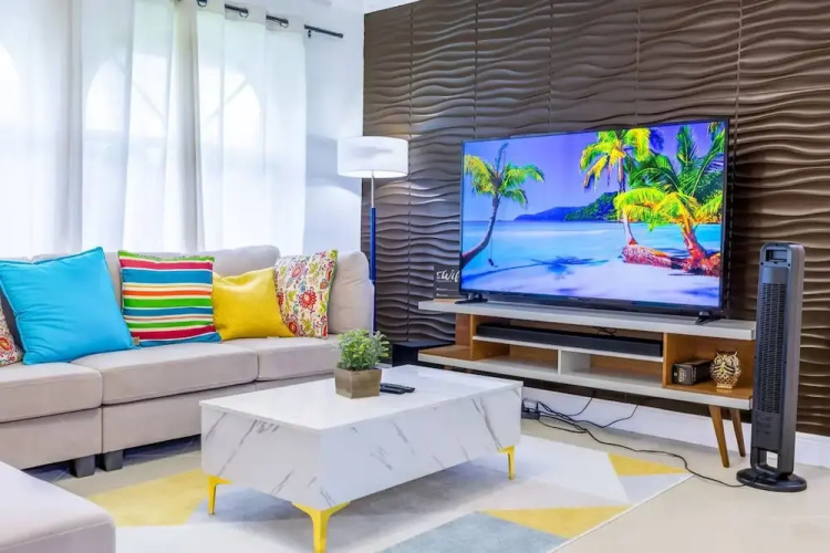 Tropical House Pool Table Jacuzzi Nearby Beach