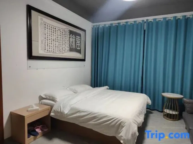 Business Triple Suite