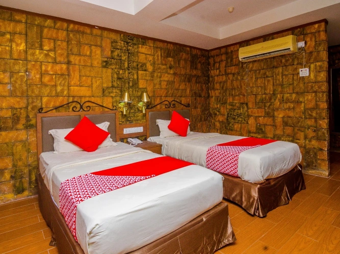 Deluxe Suite