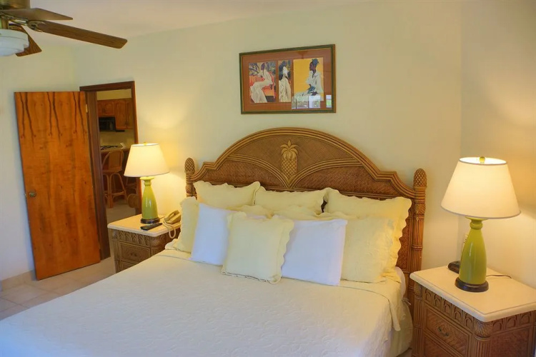 Paradise Cove Resort