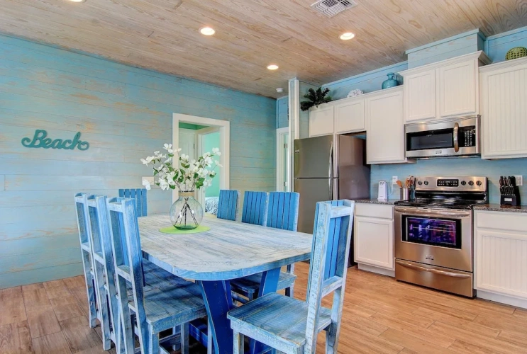 3 Bedrooms Cottage