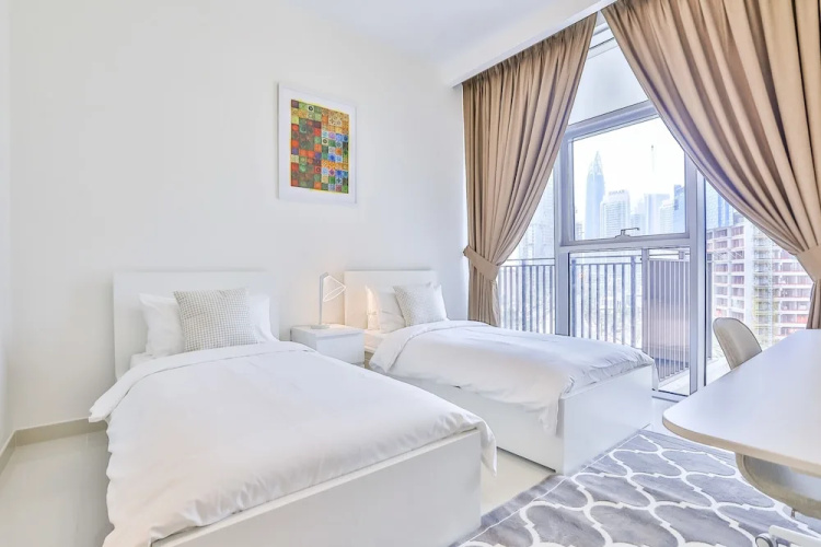 Driven Holiday Homes- Crescent Boulevard