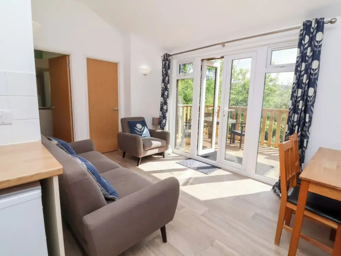 Chalet Log Cabin C9