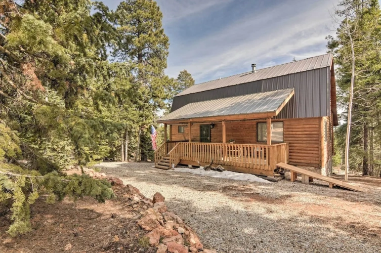 5 Bedrooms Cottage