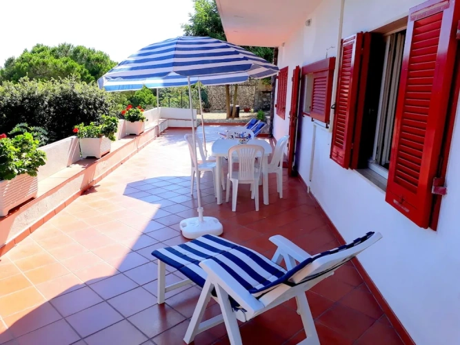 4 Bedrooms Villa