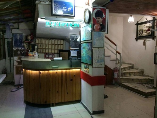 Karya Hotel