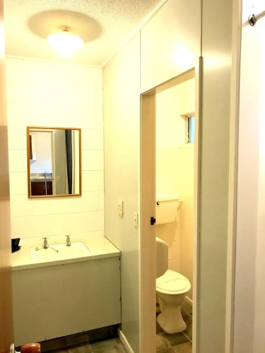Economy Quintuple Suite