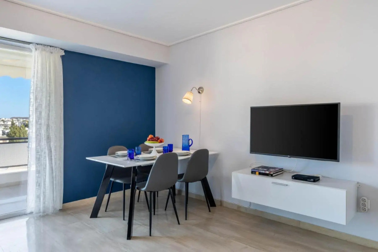 Four Seasons Sea View Apartment