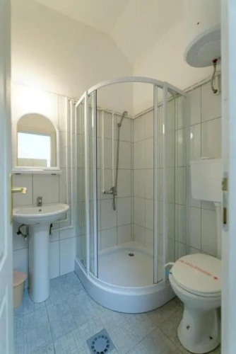 1 Bedroom Suite