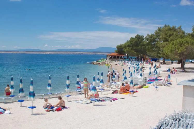 CRIKVENICA CENTRE 100m STADTZENTRUM