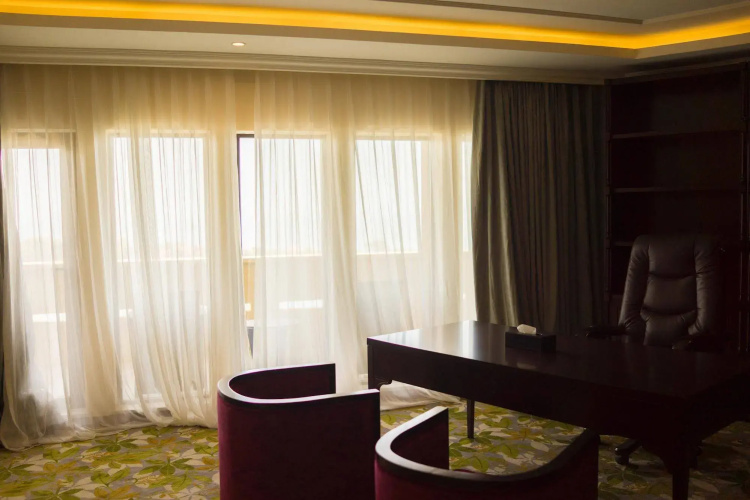 Bintumani Hotel