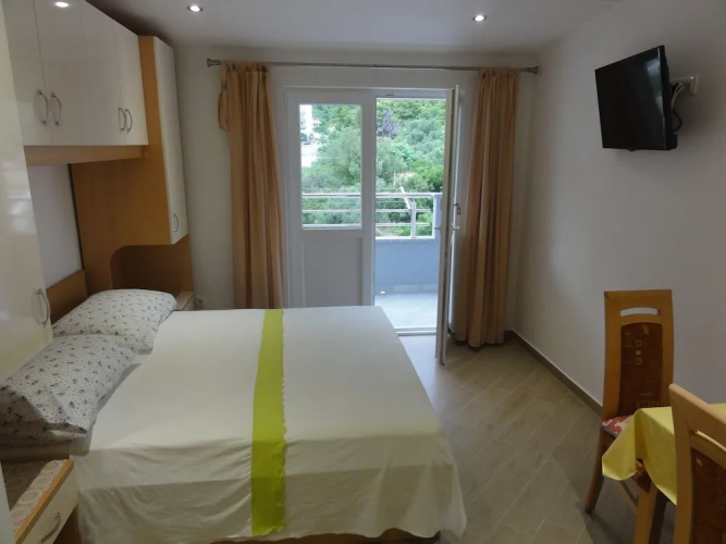 Apartments Ivo