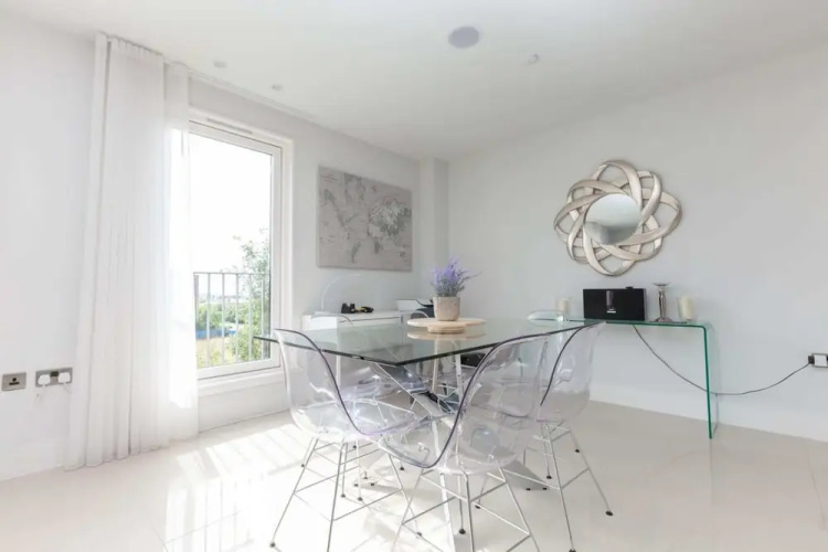 Luxurious Central Edinburgh Apartment - Sleeps 6