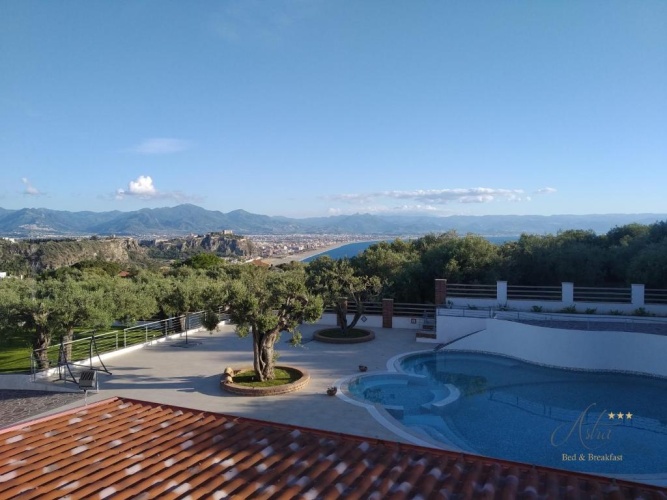 Deluxe Double room with balcony and with sea view
