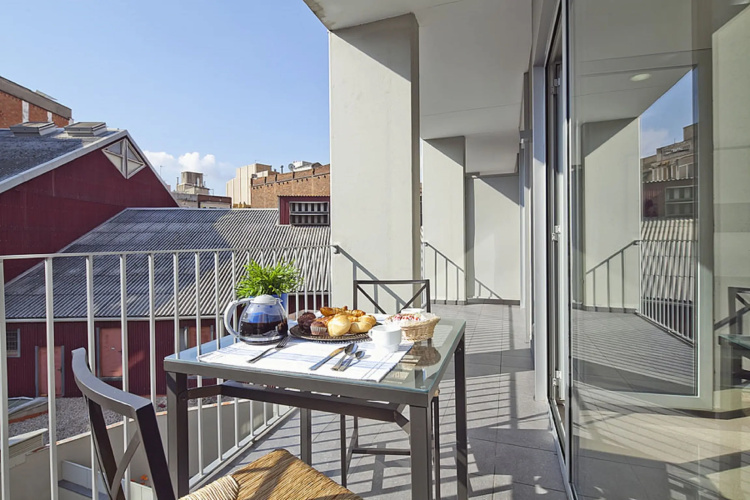 Charmsuites Paralel Apartments