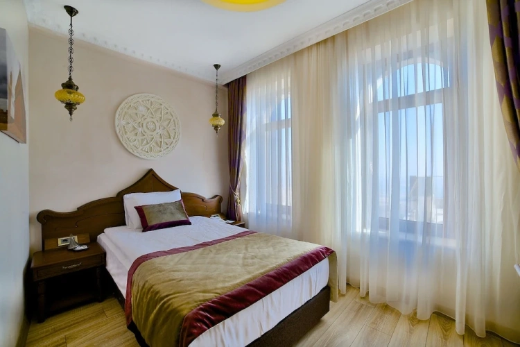 Economy room