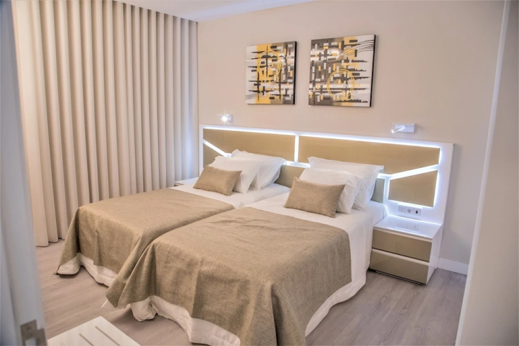 Calamar Hotel