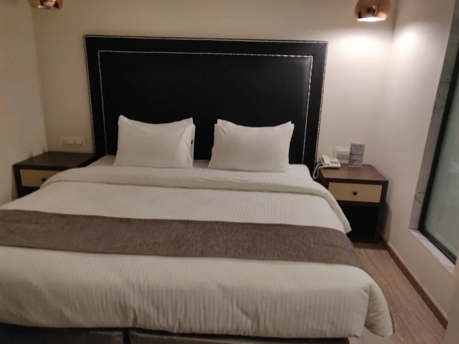 OYO 25040 Hotel Victoria