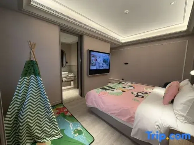 Deluxe Double Family room