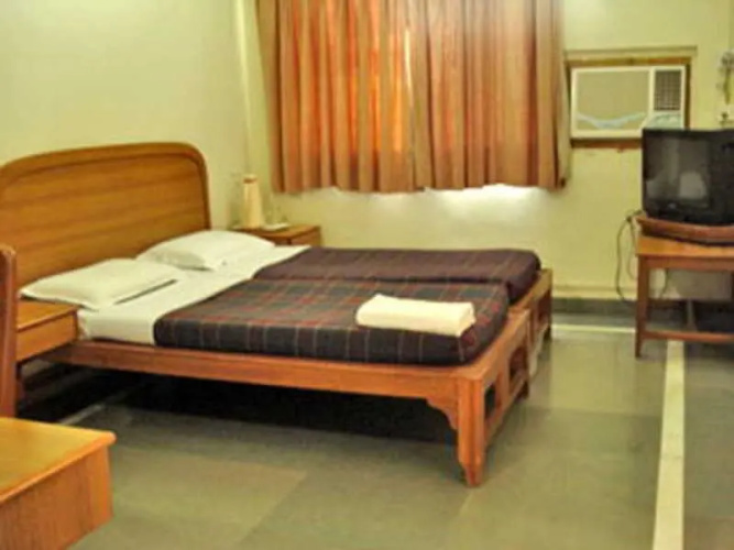 Hotel Meru