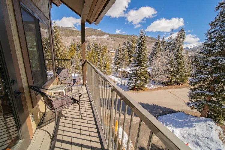 Studio with balcony and with mountain view