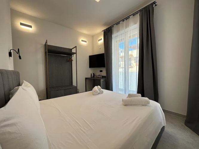 Dolmen Guest House