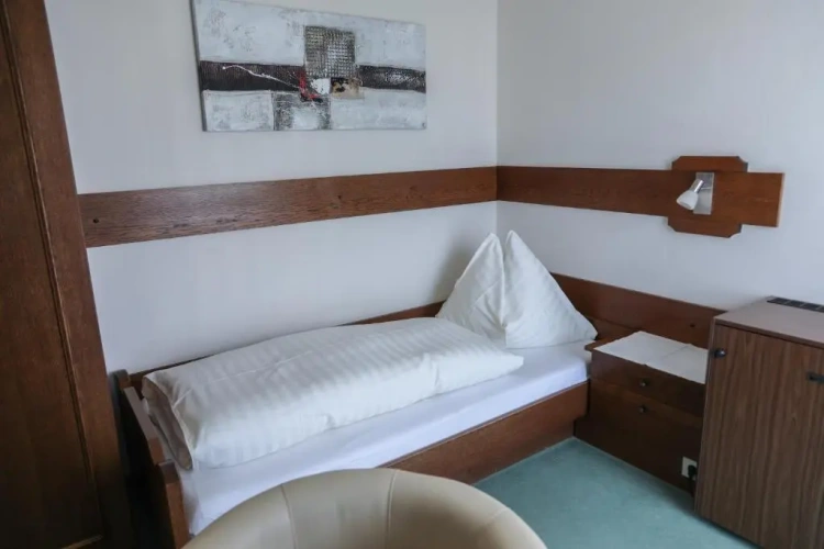 Standard Single room with balcony